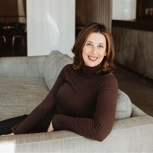 Meet your Posher, Alicia